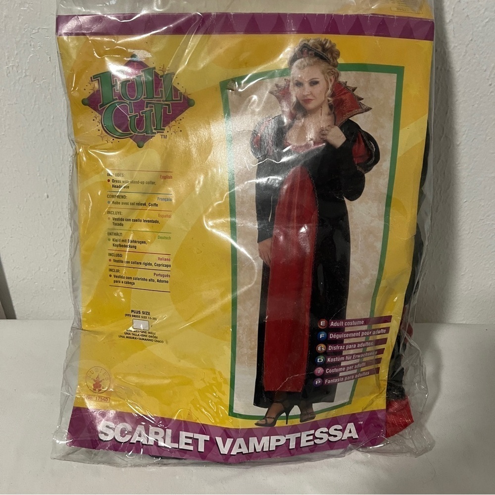 Full Cut Women’s Plus Size (16-20) Elegant Scarlet Vamptessa Halloween Costume - Picture 8 of 9